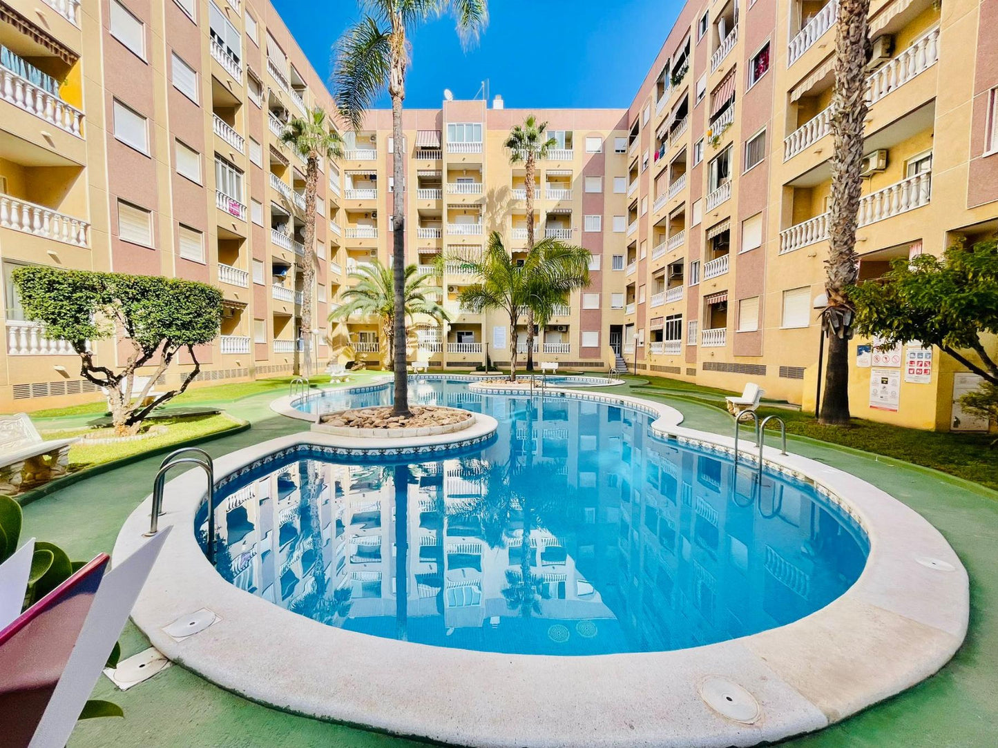 2 Bedrooms Apartment For Sale Just 500 meters from Acequion Beach