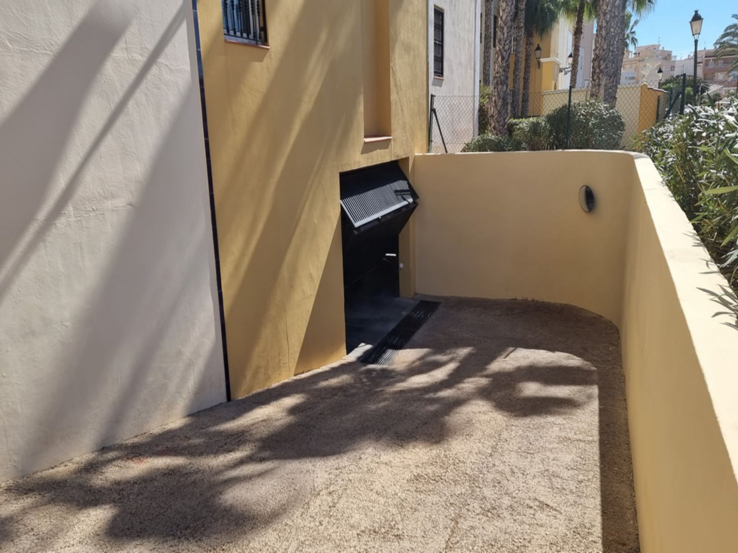 2 Bedrooms Luxurious Apartment Just 200 Meters from the Beach Torrevieja