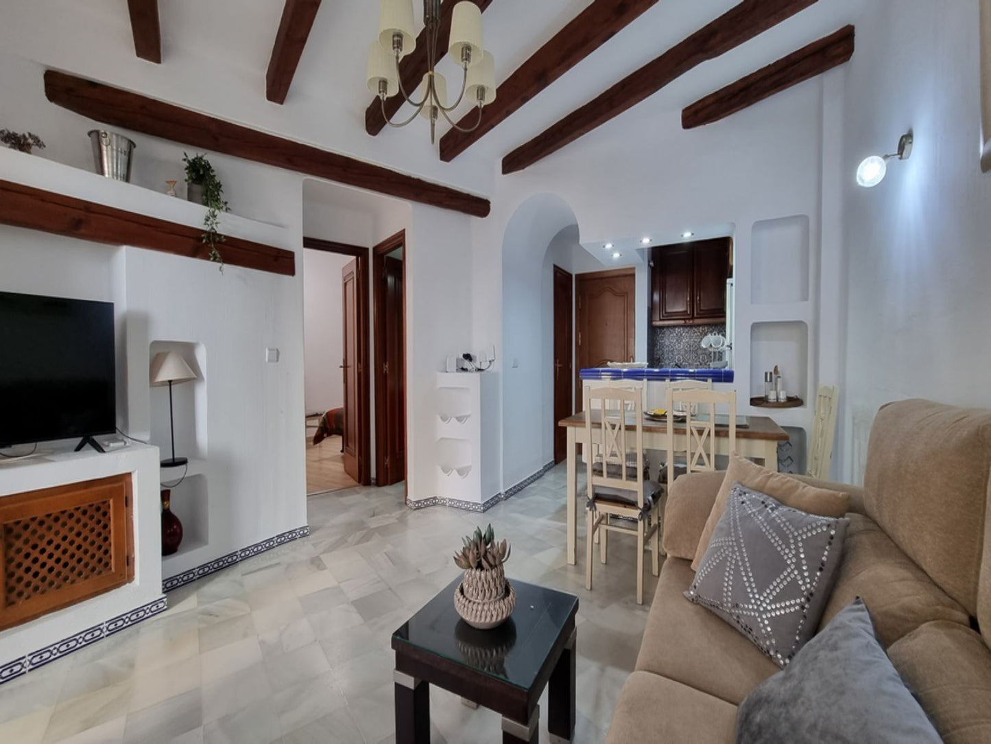 2 Bedrooms Luxurious Apartment Just 200 Meters from the Beach Torrevieja