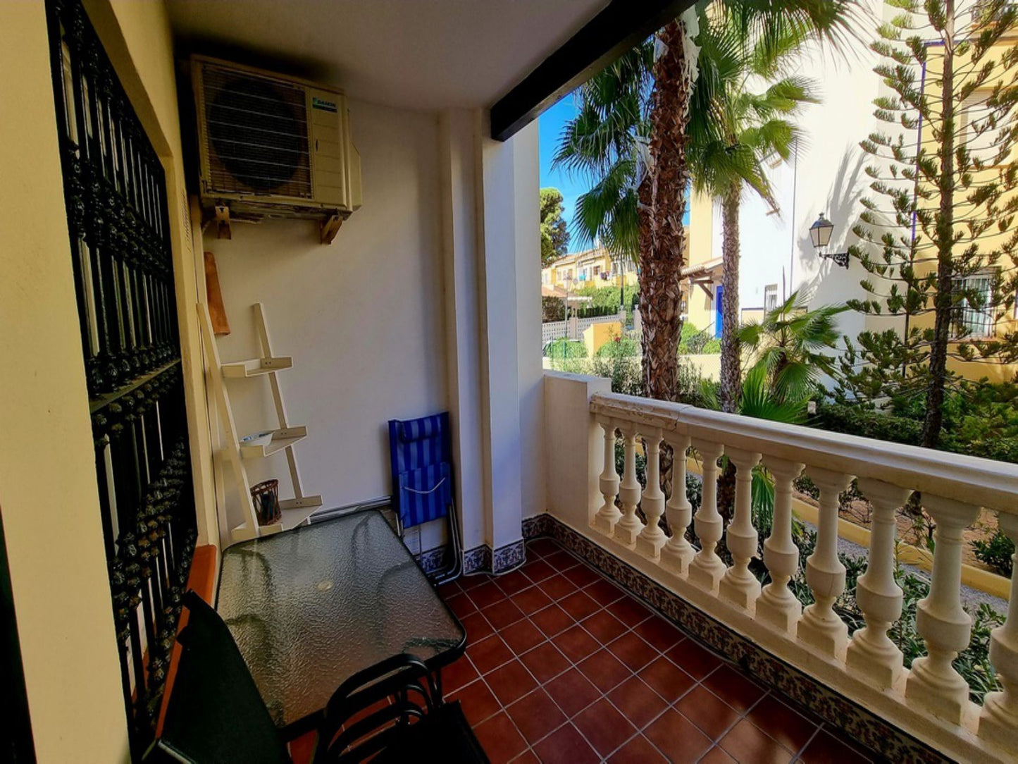 2 Bedrooms Luxurious Apartment Just 200 Meters from the Beach Torrevieja