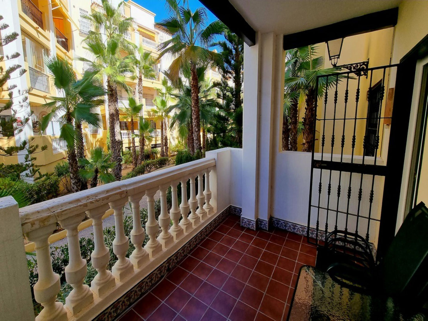 2 Bedrooms Luxurious Apartment Just 200 Meters from the Beach Torrevieja