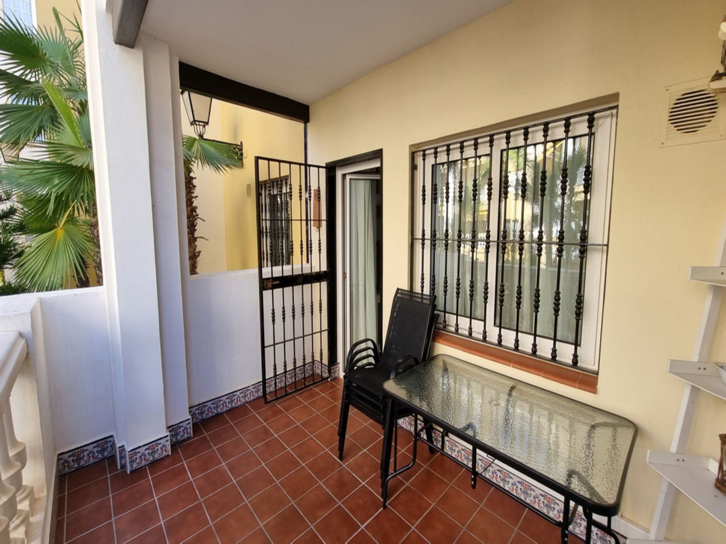 2 Bedrooms Luxurious Apartment Just 200 Meters from the Beach Torrevieja