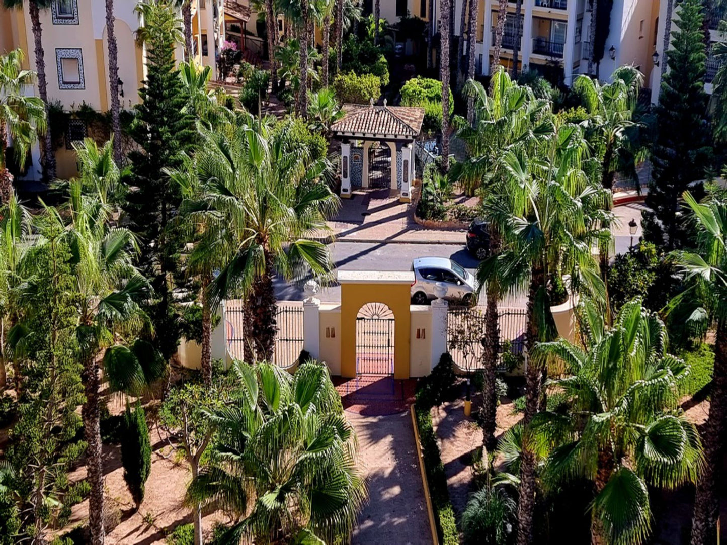 2 Bedrooms Luxurious Apartment Just 200 Meters from the Beach Torrevieja