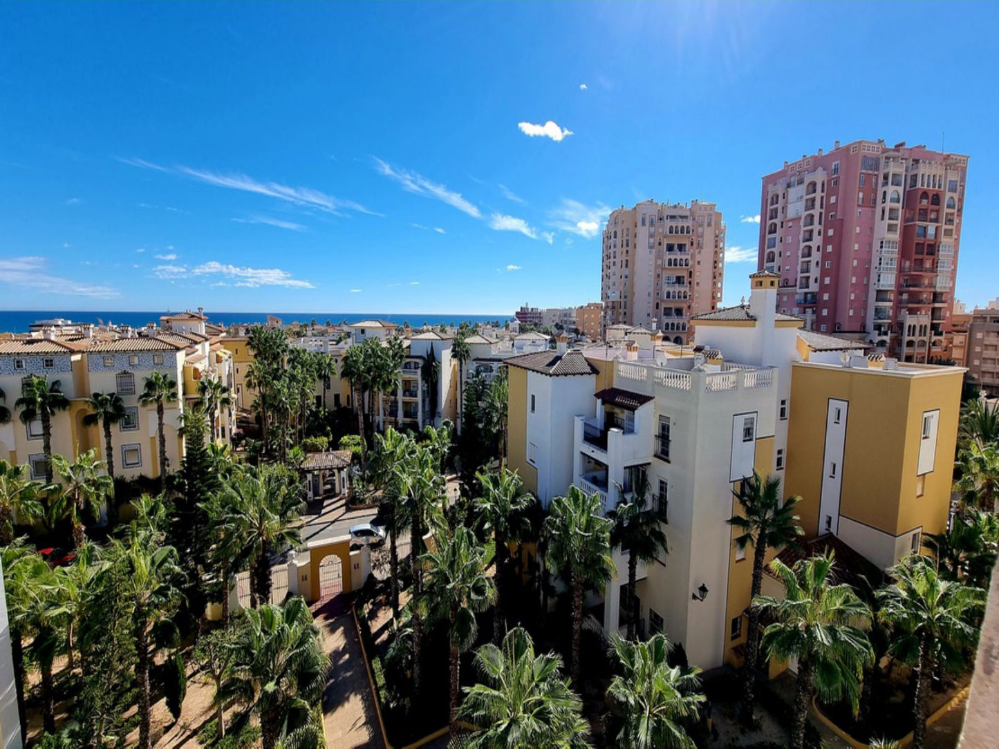 2 Bedrooms Luxurious Apartment Just 200 Meters from the Beach Torrevieja