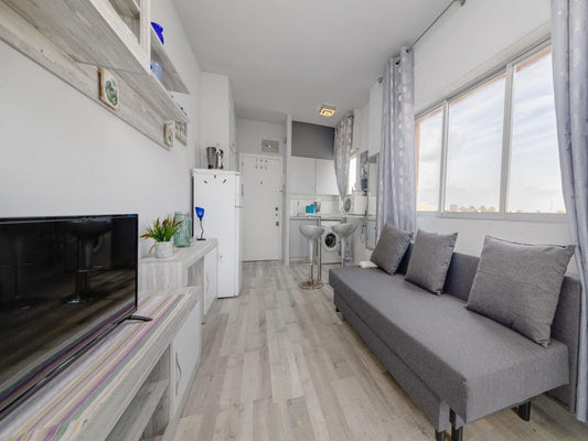 Cozy Studio Near the Beach For Sale in Torrevieja