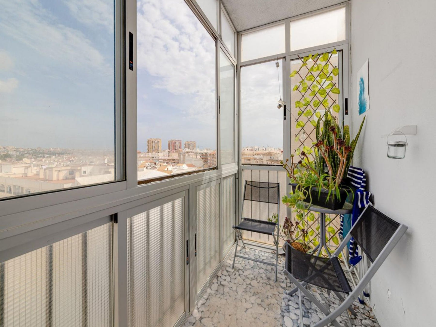 Cozy Studio Near the Beach For Sale in Torrevieja