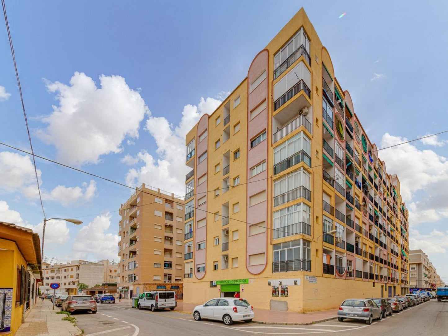 Cozy Studio Near the Beach For Sale in Torrevieja