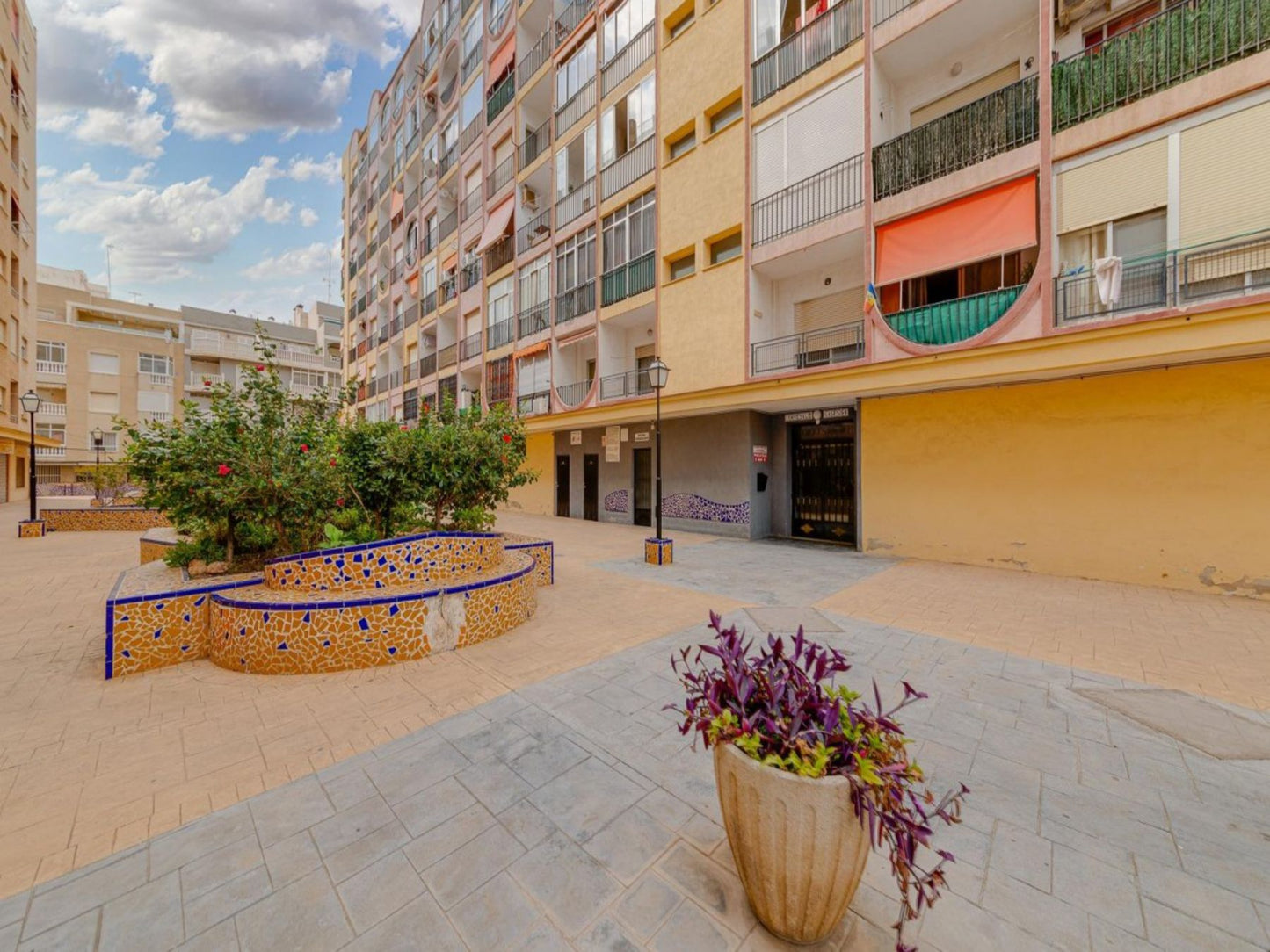 Cozy Studio Near the Beach For Sale in Torrevieja