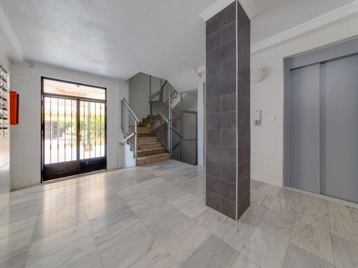 Cozy Studio Near the Beach For Sale in Torrevieja