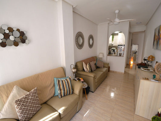 2 Bedrooms Apartment For Sale in Torrevieja