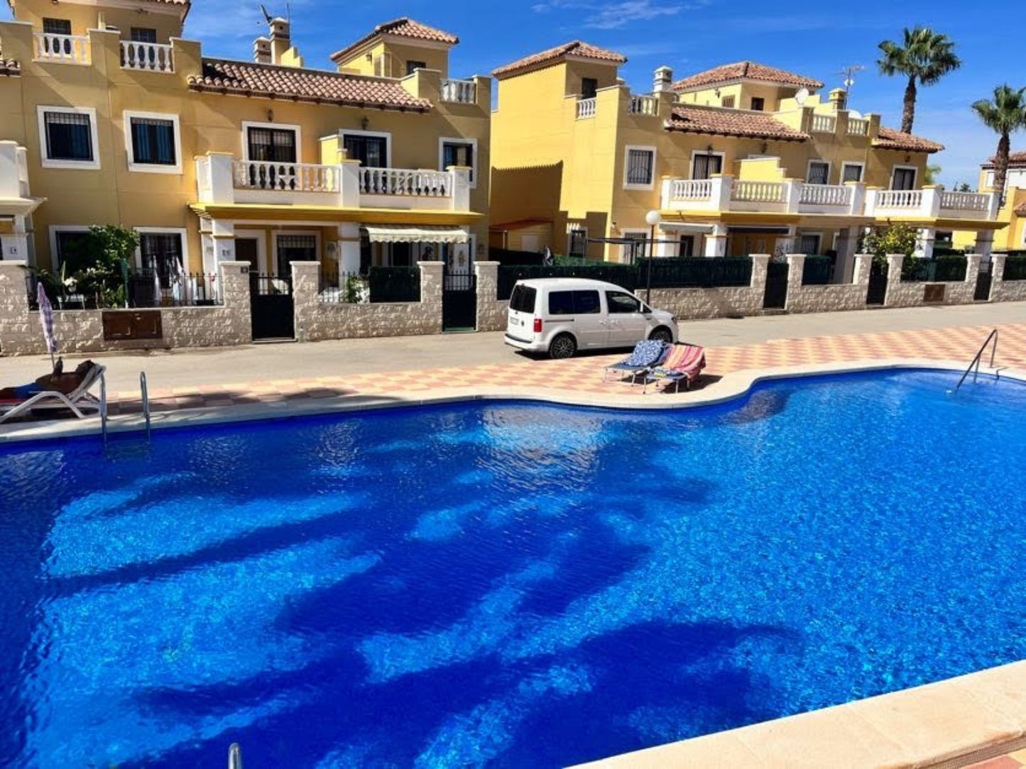 3 Bedrooms Villa with Private Pool For Sale in Guardamar