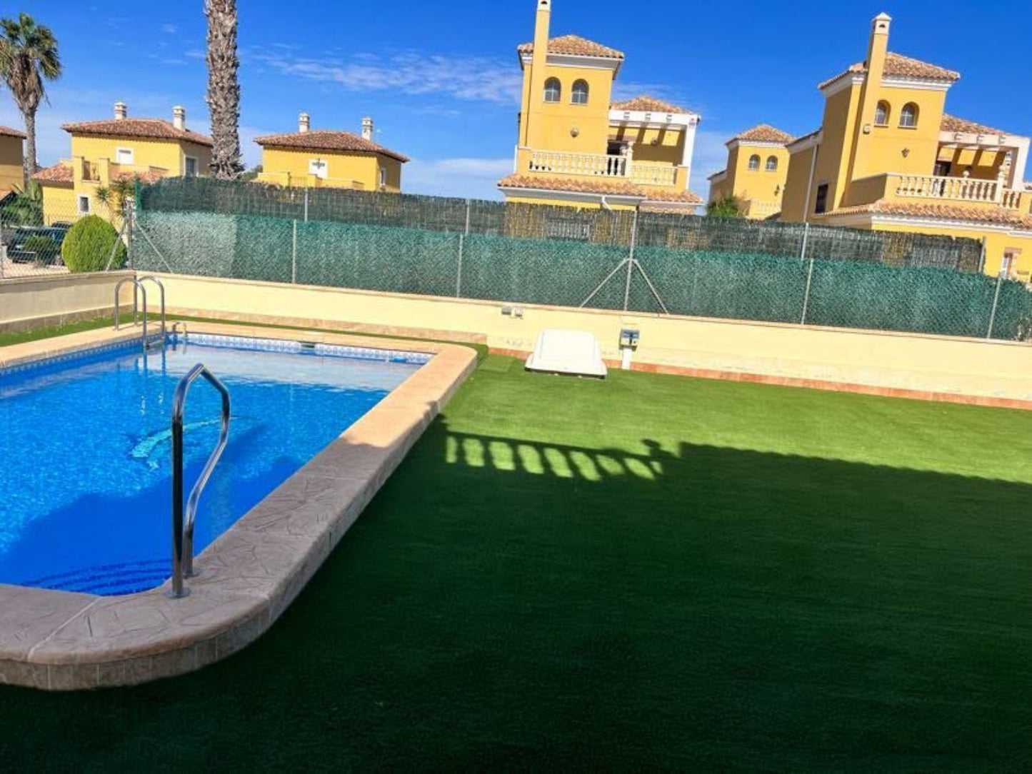3 Bedrooms Villa with Private Pool For Sale in Guardamar