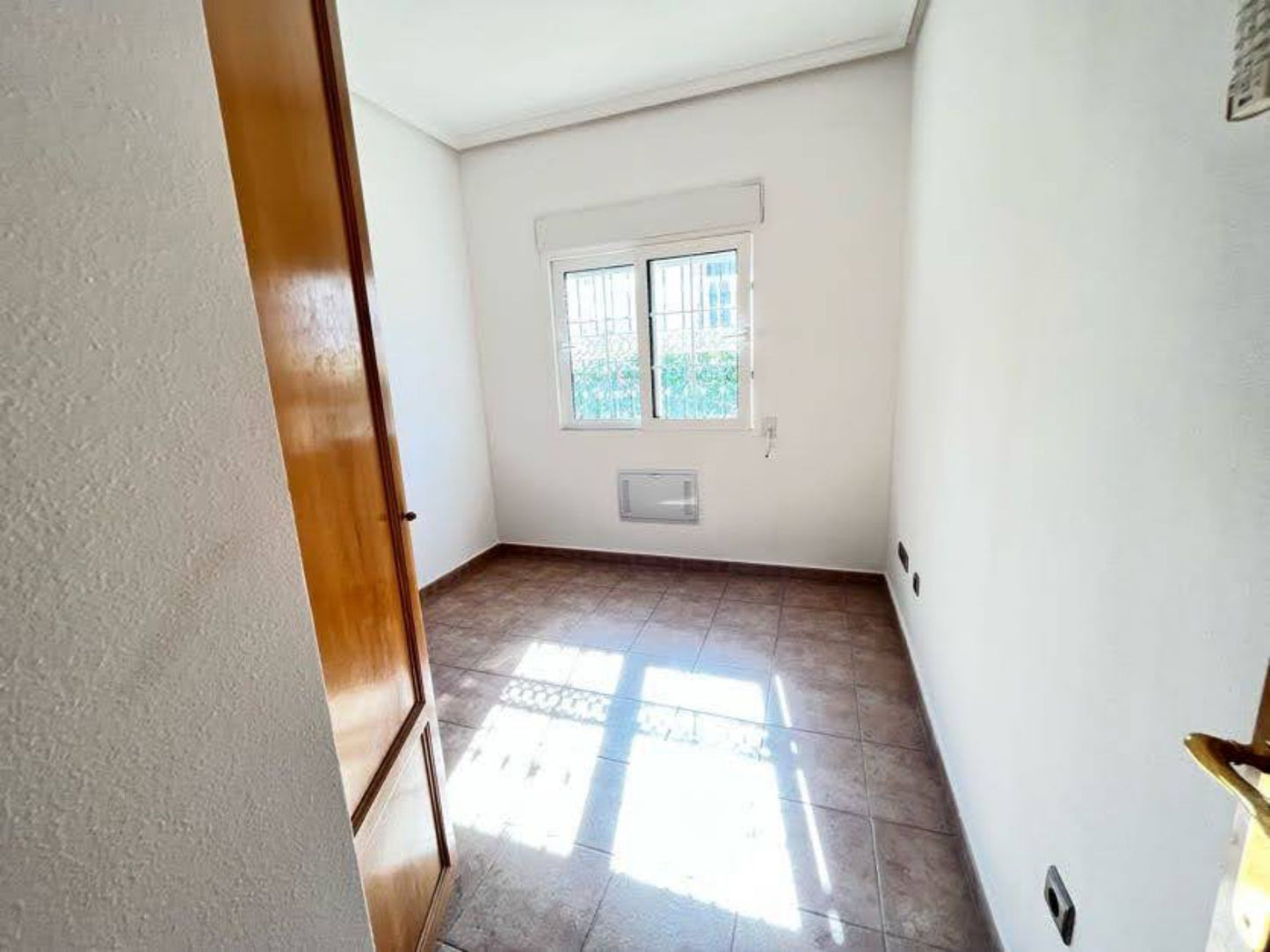 3 Bedrooms Villa with Private Pool For Sale in Guardamar