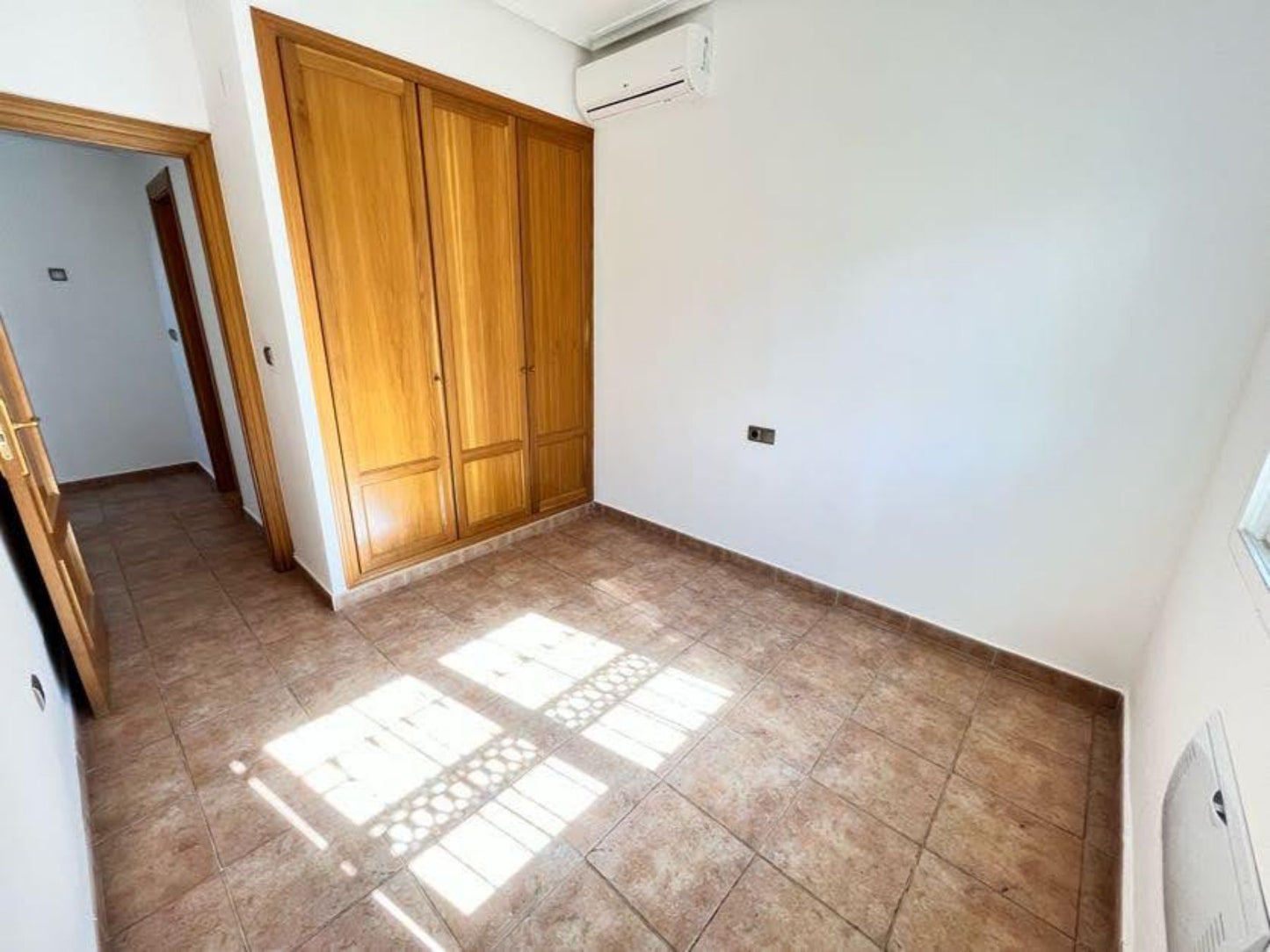 3 Bedrooms Villa with Private Pool For Sale in Guardamar