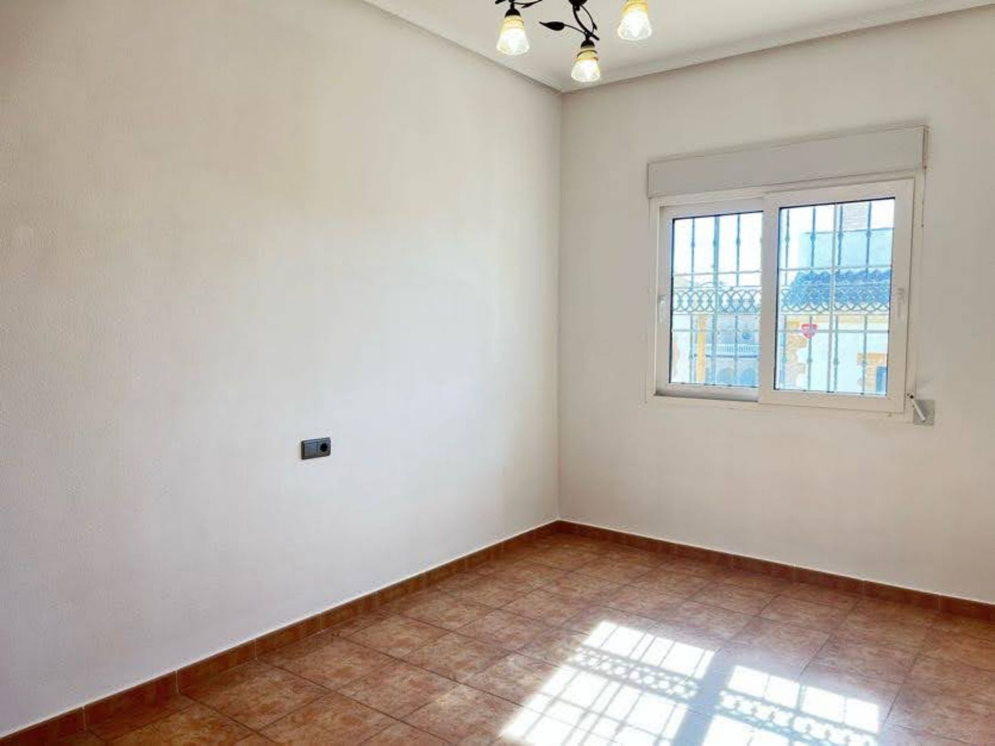 3 Bedrooms Villa with Private Pool For Sale in Guardamar