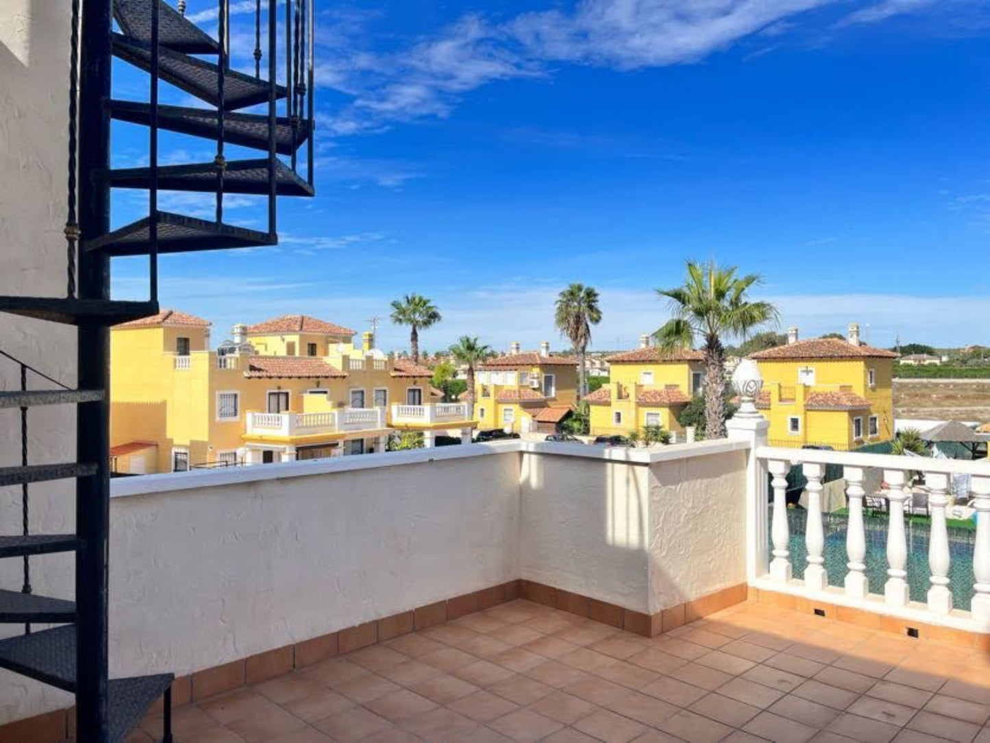 3 Bedrooms Villa with Private Pool For Sale in Guardamar