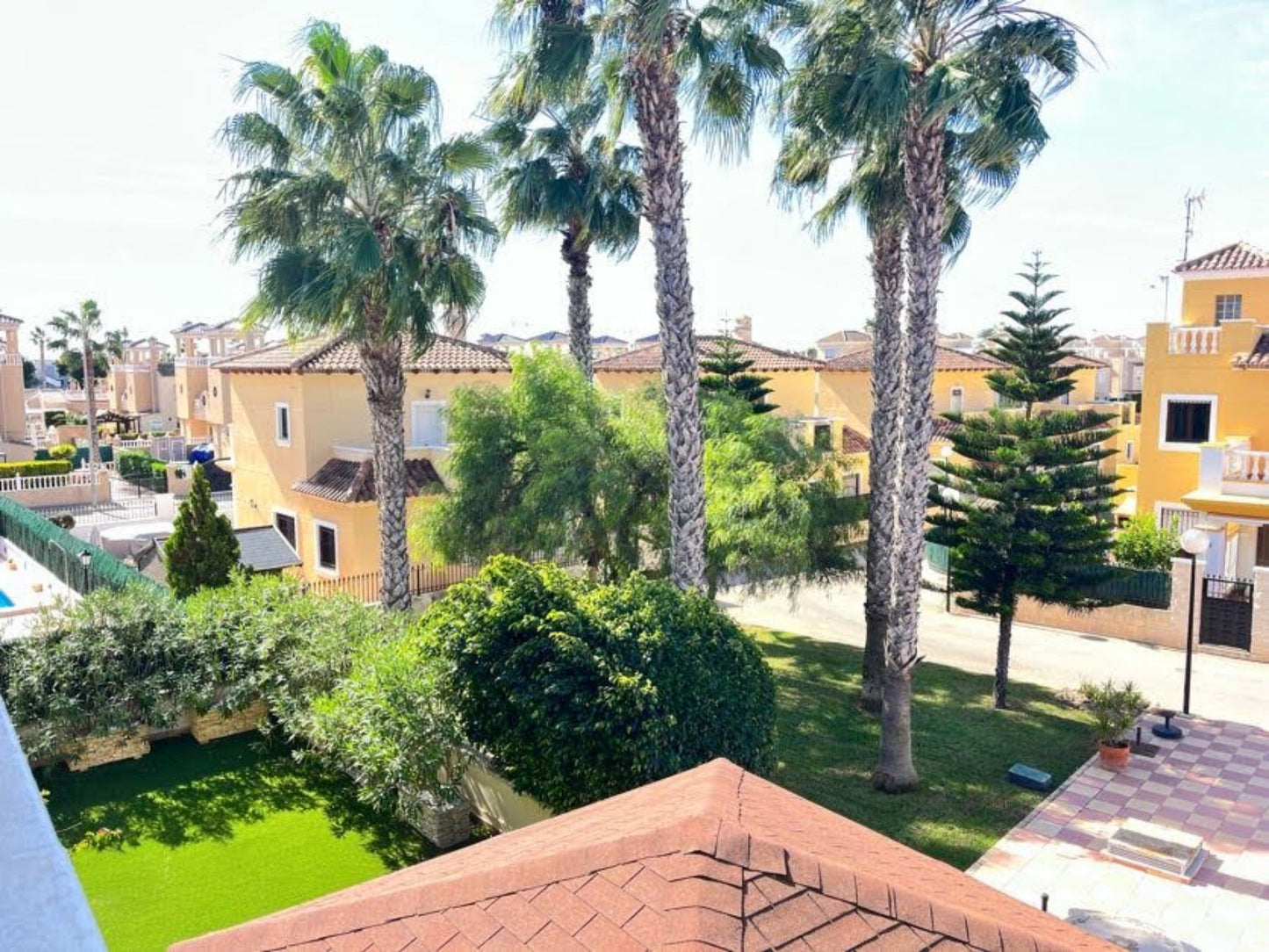 3 Bedrooms Villa with Private Pool For Sale in Guardamar