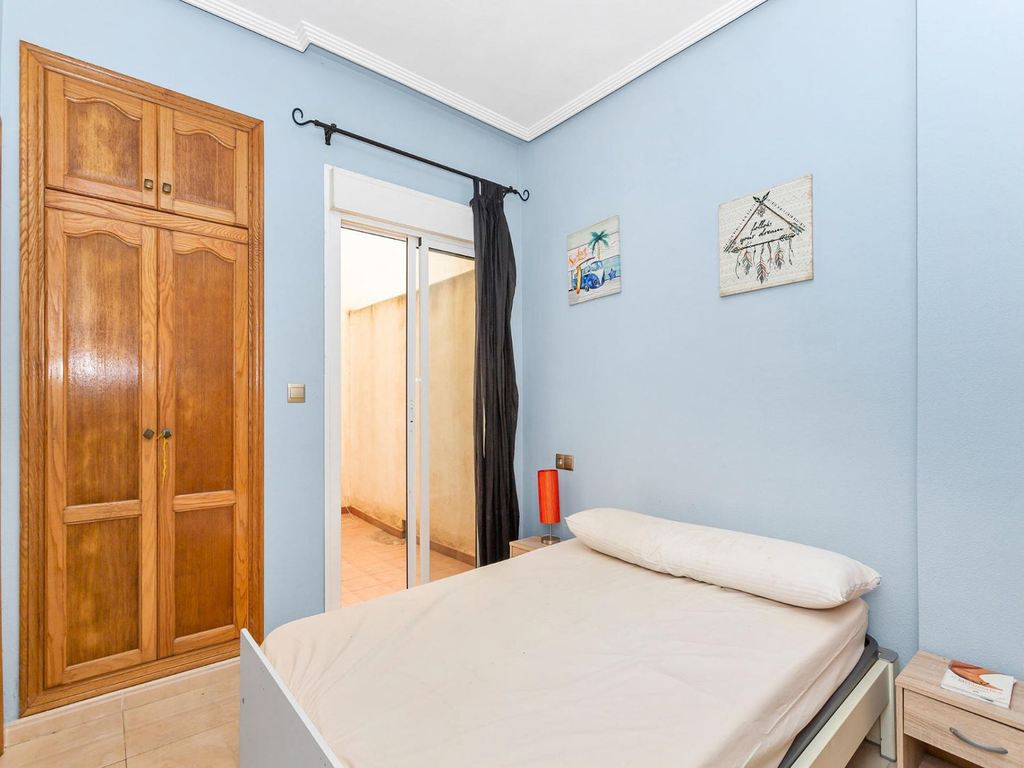 2 Bedrooms Apartment with Swimming Pool For Sale in Torrevieja