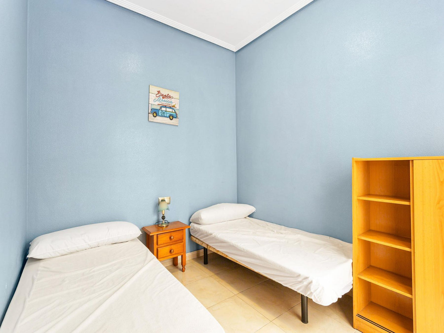 2 Bedrooms Apartment with Swimming Pool For Sale in Torrevieja