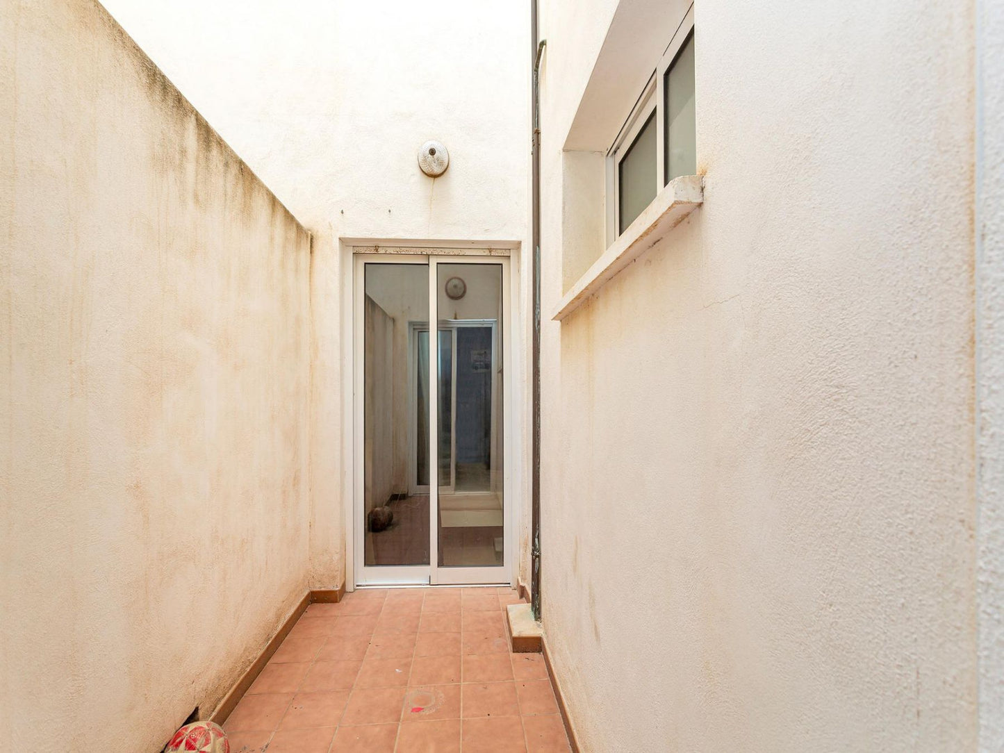 2 Bedrooms Apartment with Swimming Pool For Sale in Torrevieja