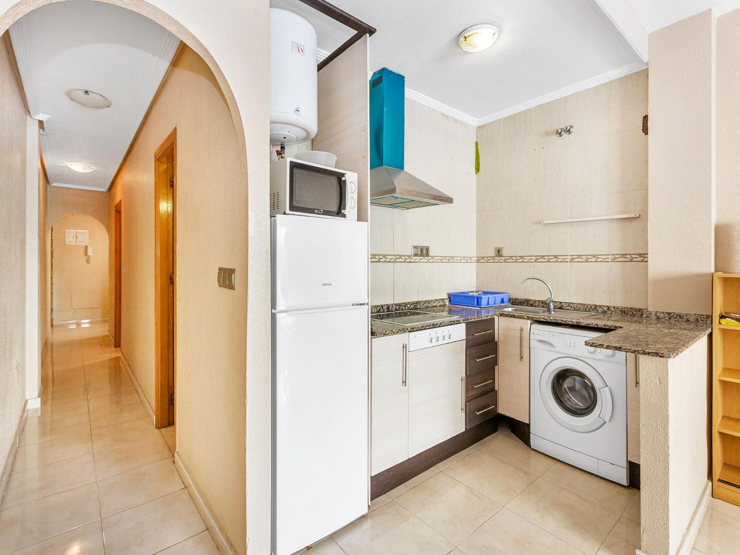 2 Bedrooms Apartment with Swimming Pool For Sale in Torrevieja