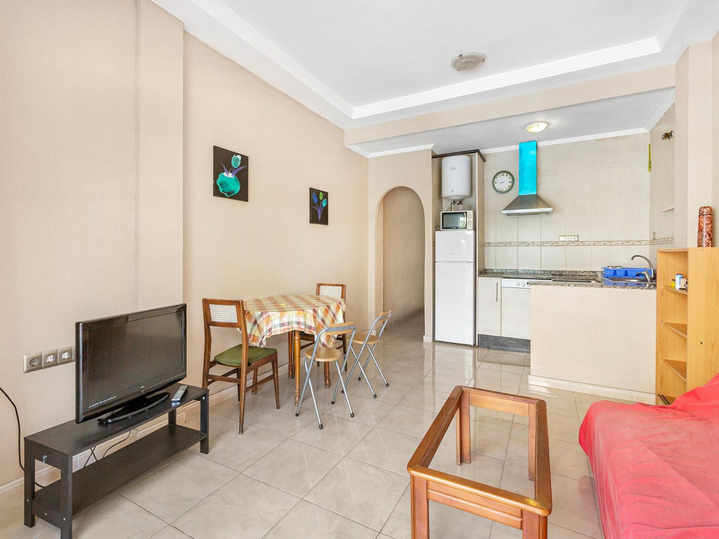 2 Bedrooms Apartment with Swimming Pool For Sale in Torrevieja