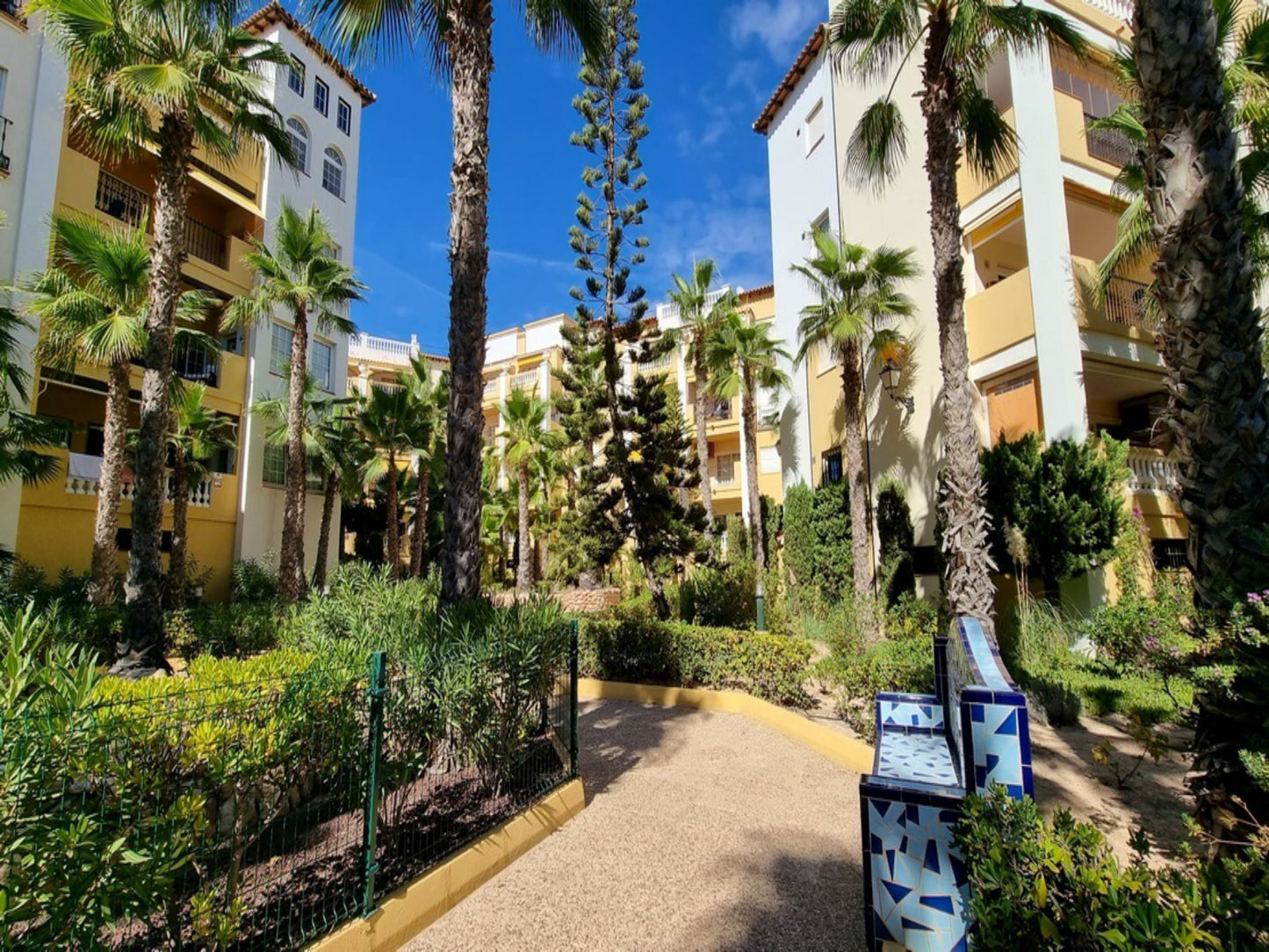 2 Bedrooms Luxurious Apartment Just 200 Meters from the Beach Torrevieja